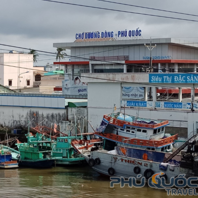 Chợ Dương Đông là một điểm đến hấp dẫn cho du khách muốn khám phá văn hóa và ẩm thực của người dân Phú Quốc
